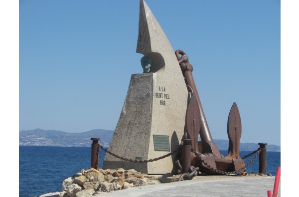 Monument to seafarers