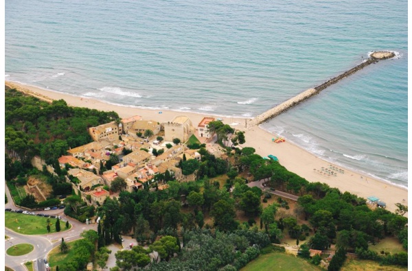 Resultado de imagen de Playa de san Martin de Ampuria l'escala